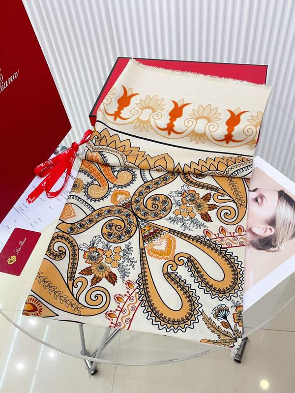 Loro Piana Scarf LPC00066 Loro Piana Scarf LPC00066